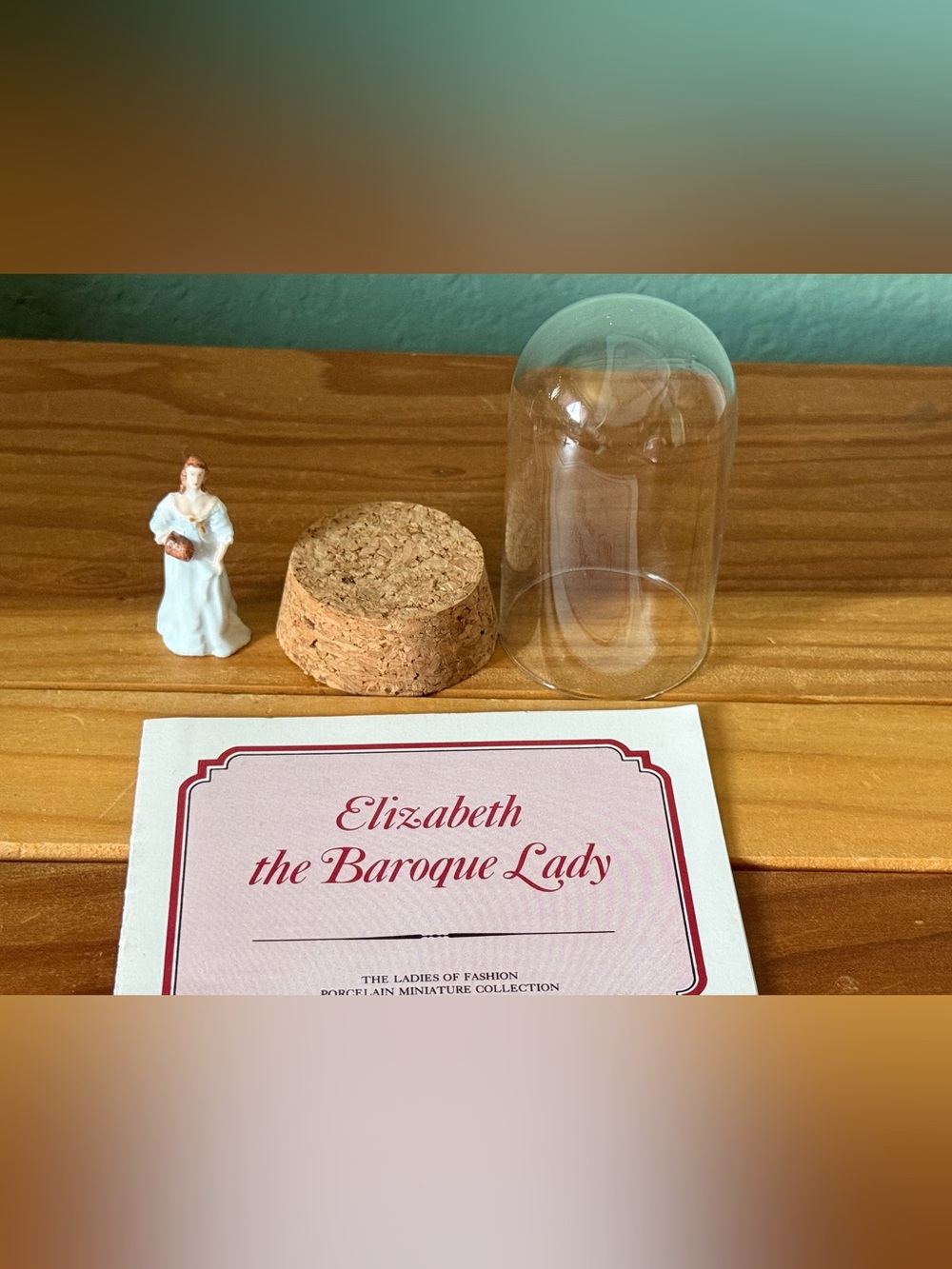 Franklin Mint Elizabeth Baroque Lady Miniature 1.75” Card Dome Cork Base - Picture 2 of 11